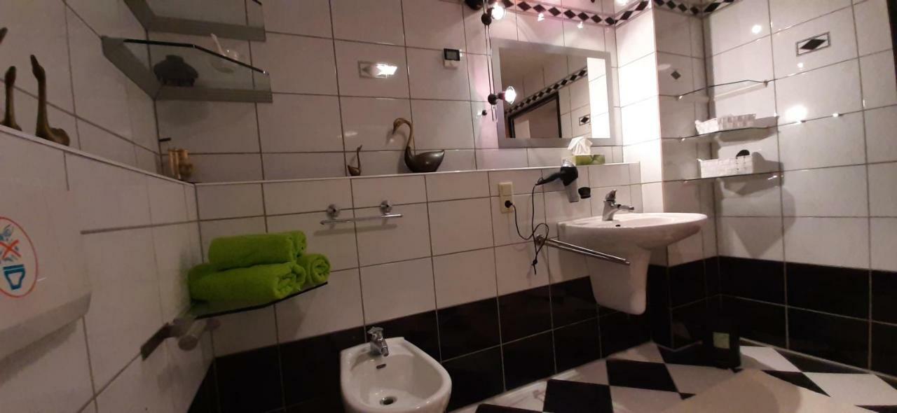 Mauritzburg Lägenhet Krefeld Exteriör bild